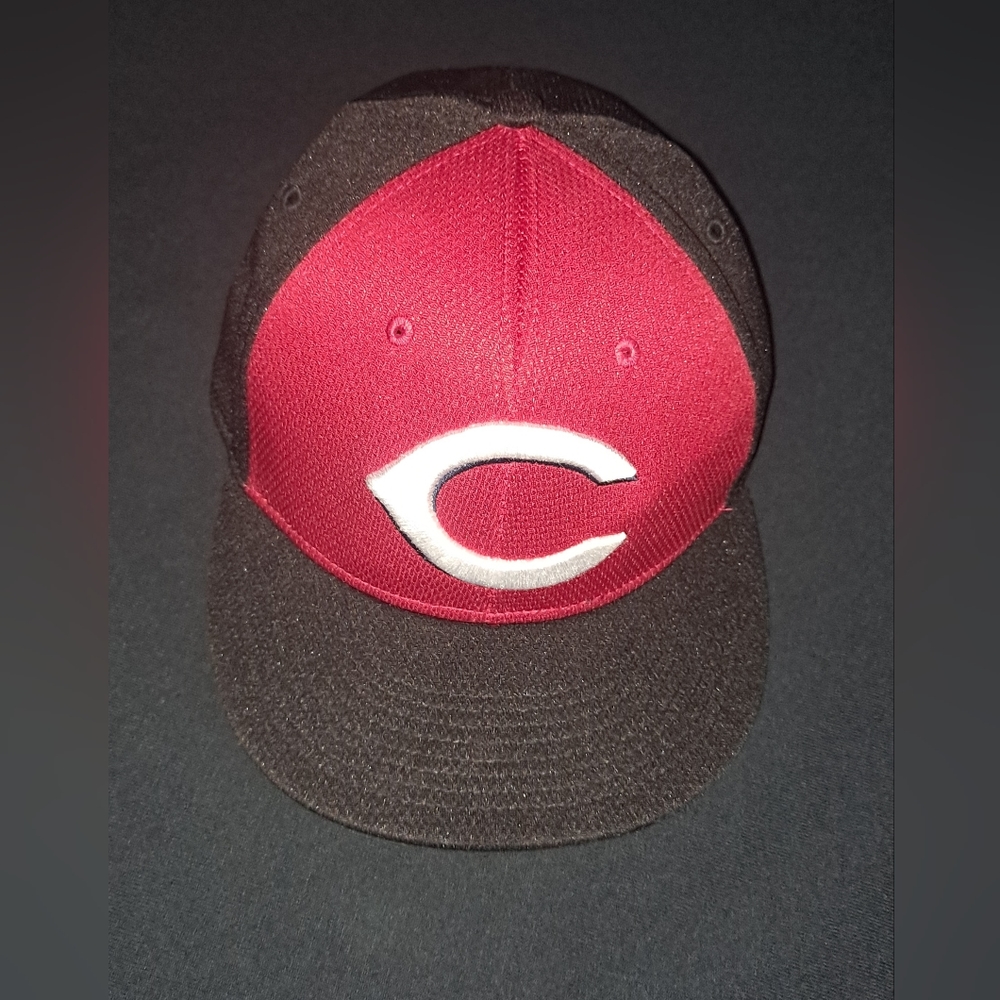 Cincinnati Reds Hat MLB baseball Youth  strap red black white DC sports